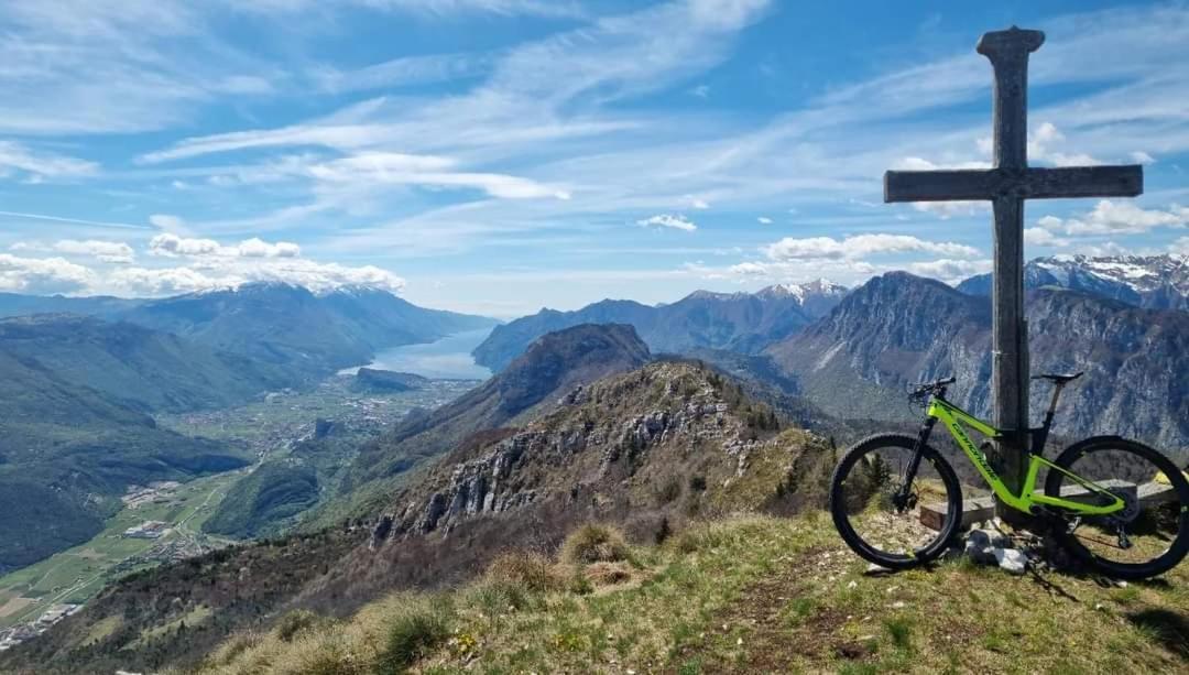 Appartamento Due Laghi Tenno Exterior foto